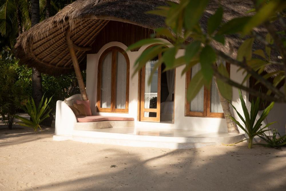 81 Palms Resort Nembrala Ruang foto