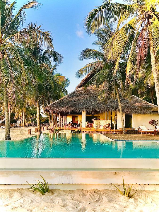 81 Palms Resort Nembrala Bagian luar foto