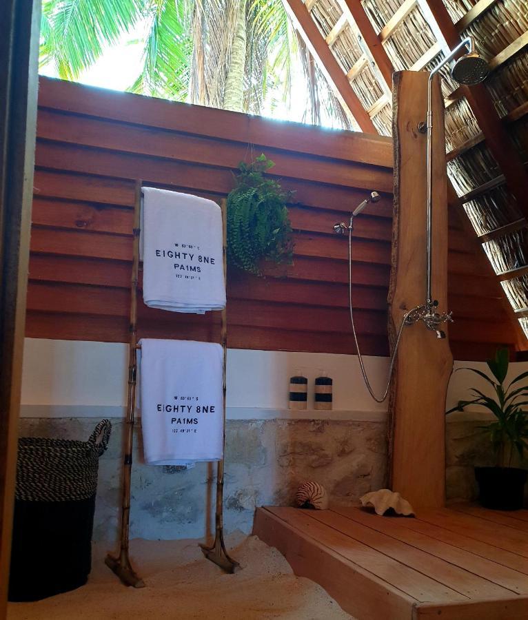 81 Palms Resort Nembrala Bagian luar foto