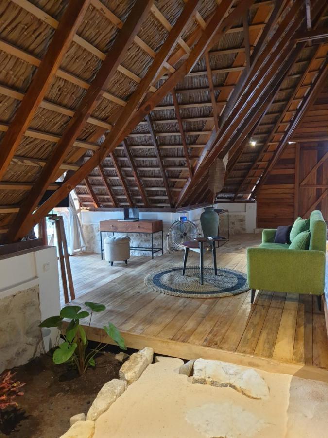 81 Palms Resort Nembrala Bagian luar foto